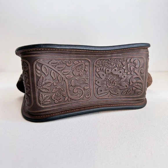 Vintage Hand Tooled Dark Brown Small Oval Crossbody Bag - Picture 3 of 8